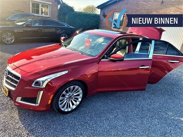 Rood Occasion 2015 Cadillac CTS Sedan | € 29.950 - Afbeelding 1/4