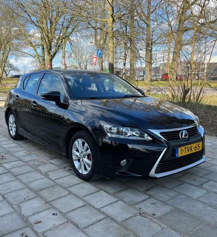 Gebruikt 2014 Lexus CT200h Impression Line Sedan | € 10.700 (Eerlijke prijs) - Afbeelding 1/4