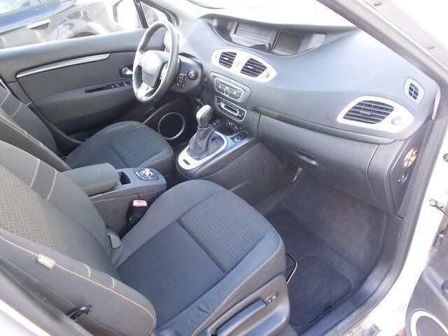 Occasion Renault Scénic III Dynamique 141 PK (103 kW) 2009 Zilver MPV