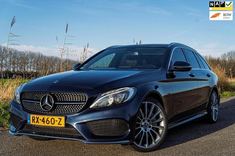 Blauw (metallic) Gebruikt 2018 Mercedes C350 AMG Stationwagen | € 23.950 (Eerlijke prijs) - Afbeelding 1/4