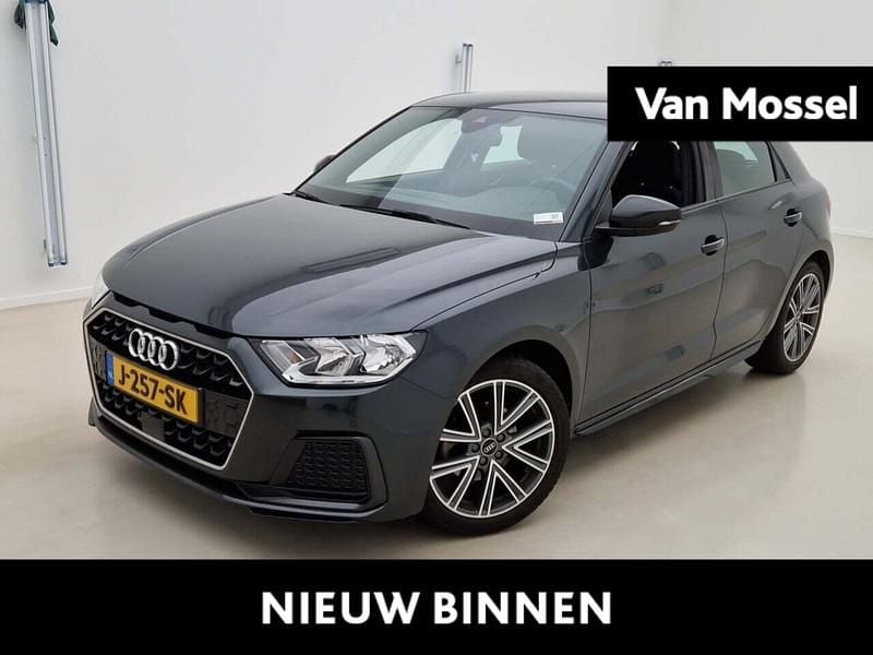 Grijs Gebruikt 2020 Audi A1 Sportback Sport Hatchback | € 19.900 (Eerlijke prijs) - Afbeelding 1/3