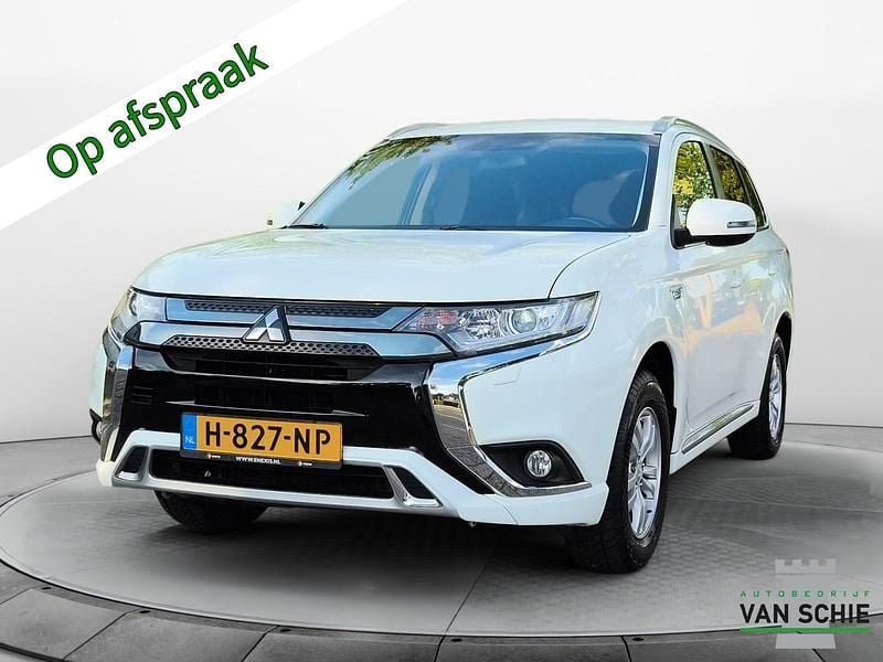 Wit Gebruikt 2020 Mitsubishi Outlander SUV | € 24.900 (Eerlijke prijs) - Afbeelding 1/4