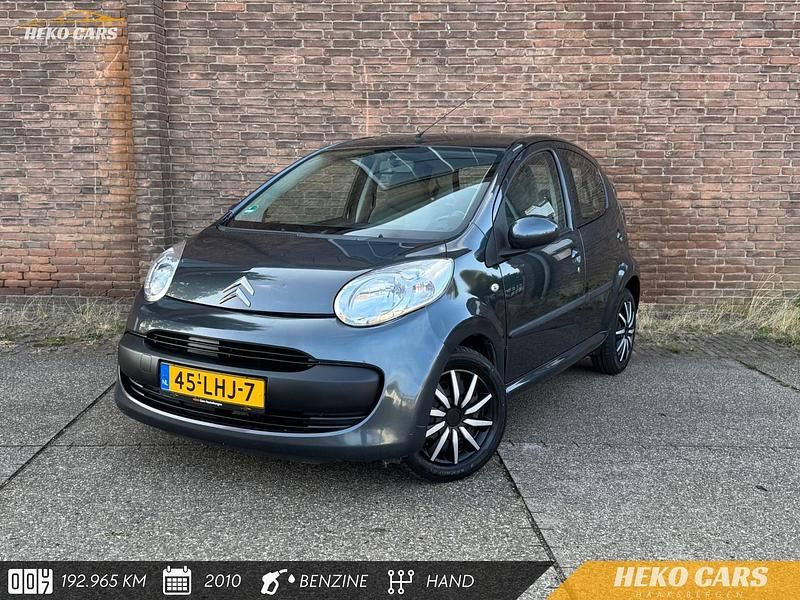Grijs Gebruikt 2010 Citroën C1 Hatchback | € 1.995 (Eerlijke prijs) - Afbeelding 1/4