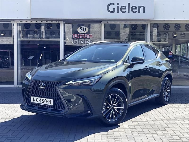 Groen Nieuw 2025 Lexus NX450h+ Luxury Line SUV | € 61.400 (Super prijs) - Afbeelding 1/4