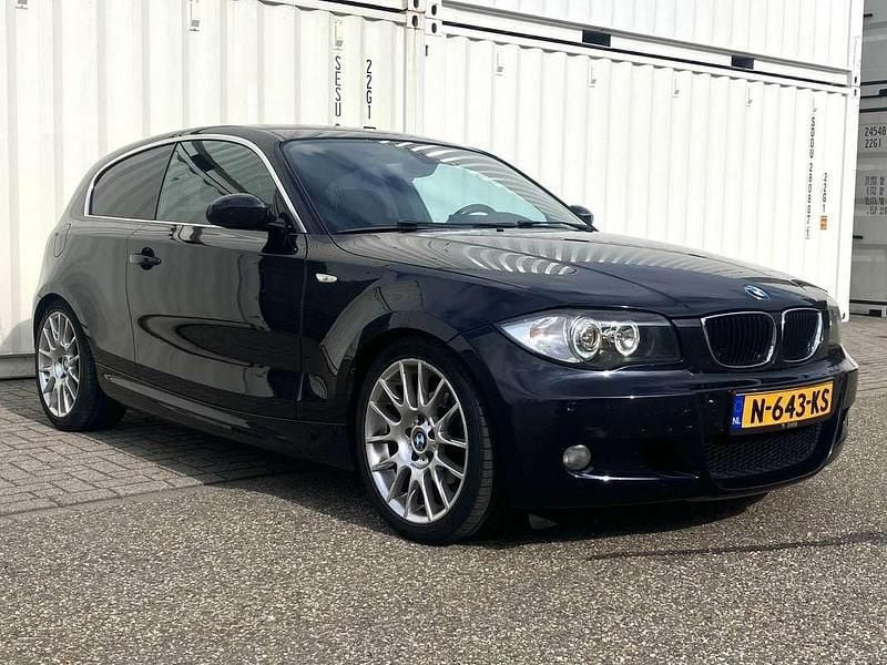 Blauw Gebruikt 2007 BMW 118 Hatchback | € 5.000 (Iets duurder) - Afbeelding 1/4