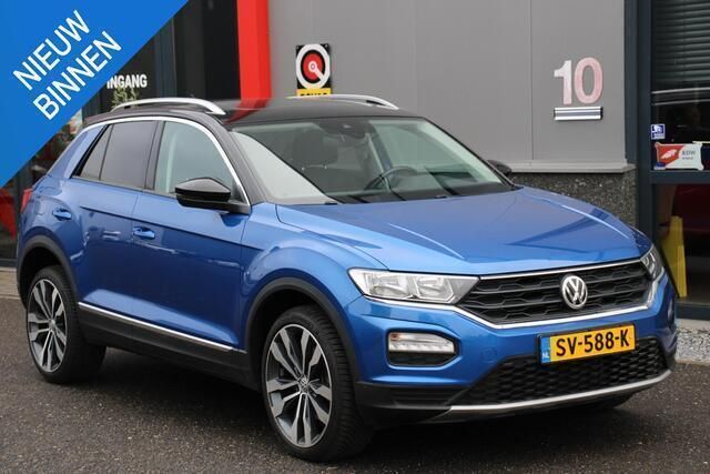 Blauw Gebruikt 2018 VW T-Roc Style SUV | € 19.940 (Eerlijke prijs) - Afbeelding 1/4