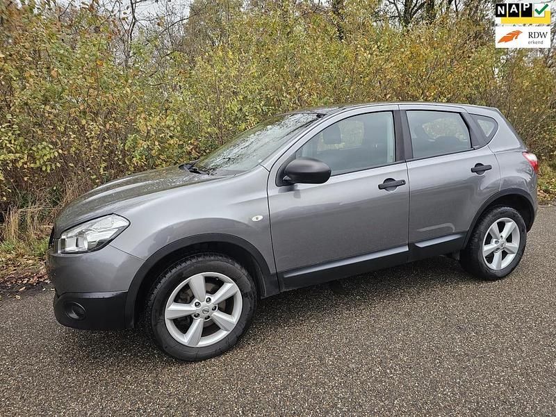 Grijs Gebruikt 2012 Nissan Qashqai Visia SUV | € 7.250 (Eerlijke prijs) - Afbeelding 1/4