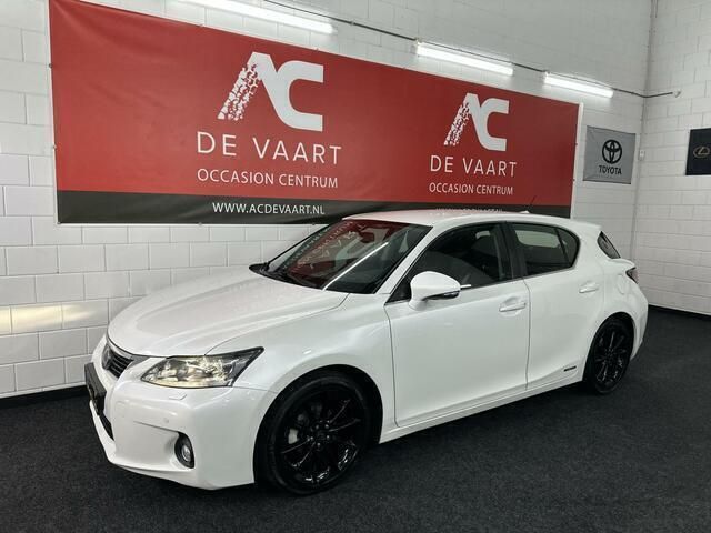 Wit Gebruikt 2011 Lexus CT200h Luxury Line Hatchback | € 10.250 (Iets duurder) - Afbeelding 1/4