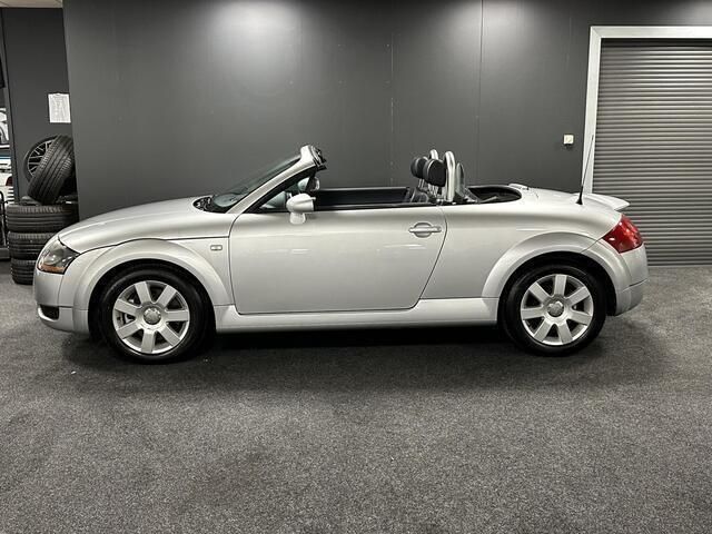 Occasion Audi TT Roadster Comfort 150 PK (110 kW) 2004 Zilver Cabriolet