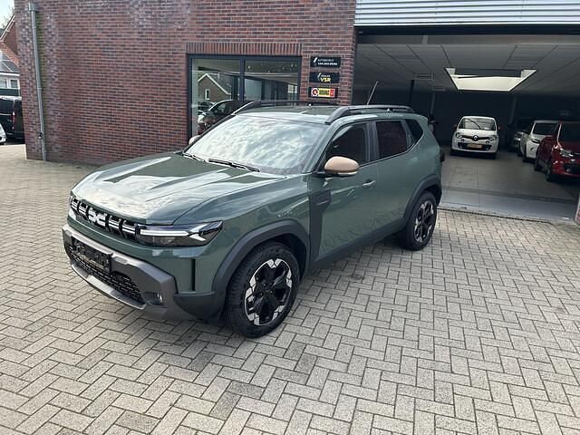 Groen Gebruikt 2024 Dacia Duster Extreme SUV | € 30.750 - Afbeelding 1/4
