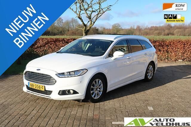 Wit Occasion 2016 Ford Mondeo Titanium Stationwagen | € 6.950 (Iets duurder) - Afbeelding 1/4