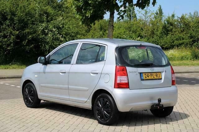Occasion Kia Picanto EX 61 PK (44 kW) 2004 Grijs Hatchback