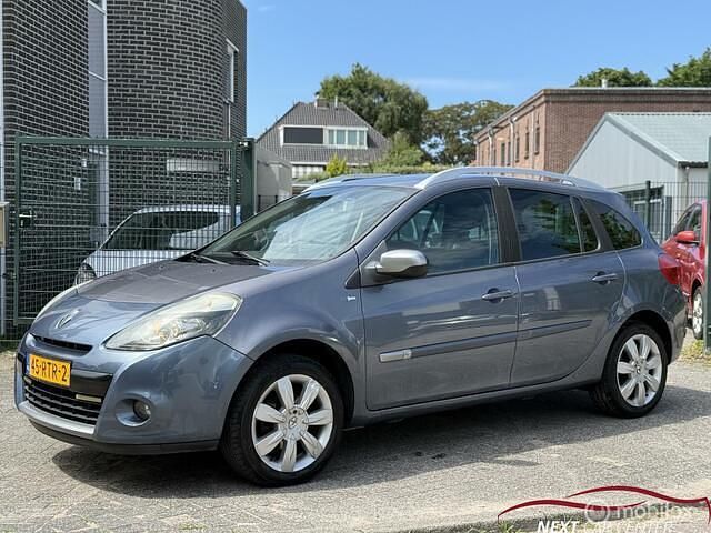 Blauw Gebruikt 2011 Renault Clio GrandTour Night&Day Stationwagen | € 3.950 (Eerlijke prijs) - Afbeelding 1/4