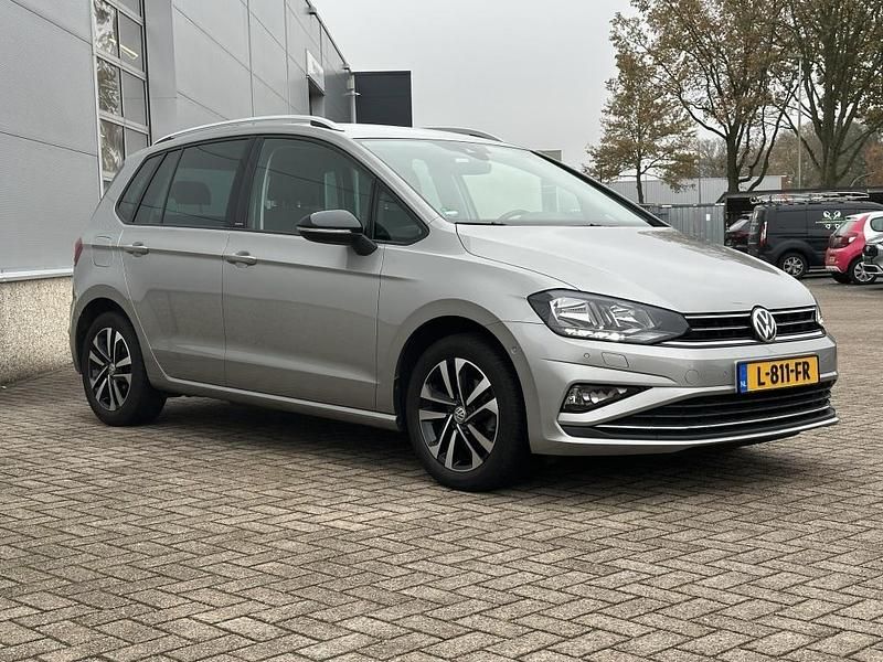 Occasion VW Golf Sportsvan Comfortline 116 PK (85 kW) 2019 Grijs (metallic) MPV