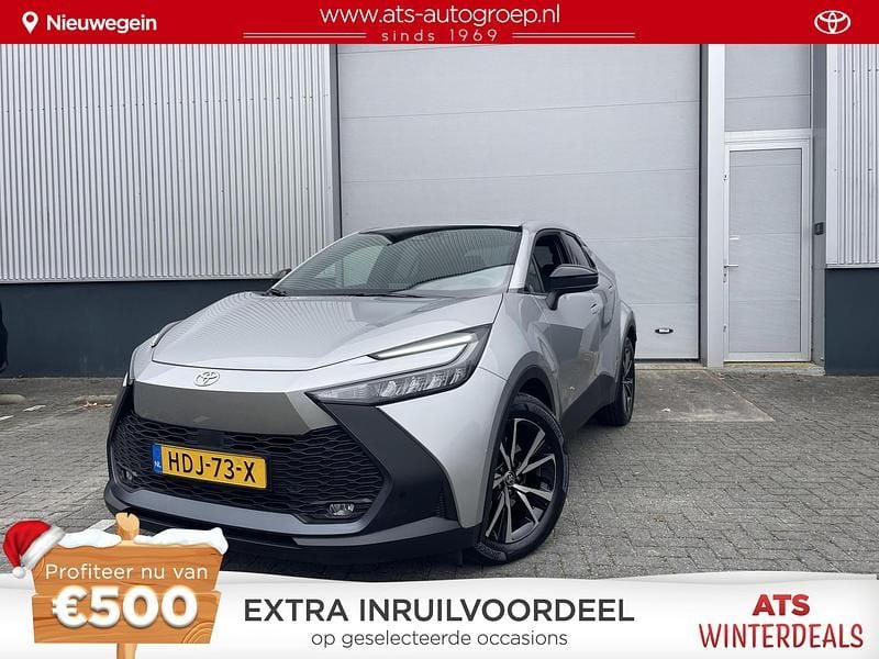 Grijs Gebruikt 2025 Toyota C-HR SUV | € 35.995 (Goede deal) - Afbeelding 1/4