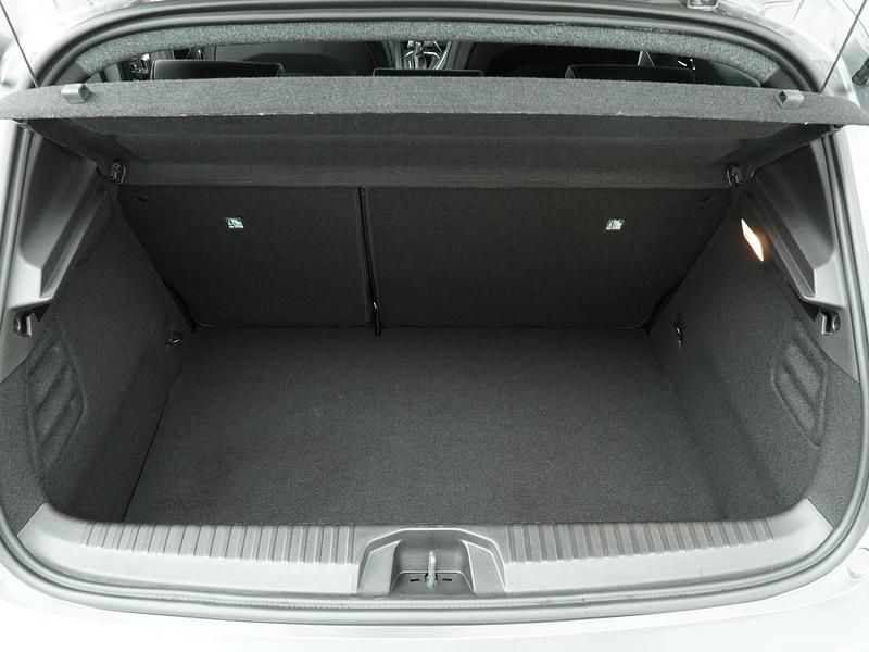 Occasion Renault Clio V Techno 2025 Grijs Hatchback