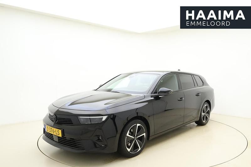 Zwart Occasion 2024 Opel Astra Stationwagen | € 25.950 (Goede deal) - Afbeelding 1/4