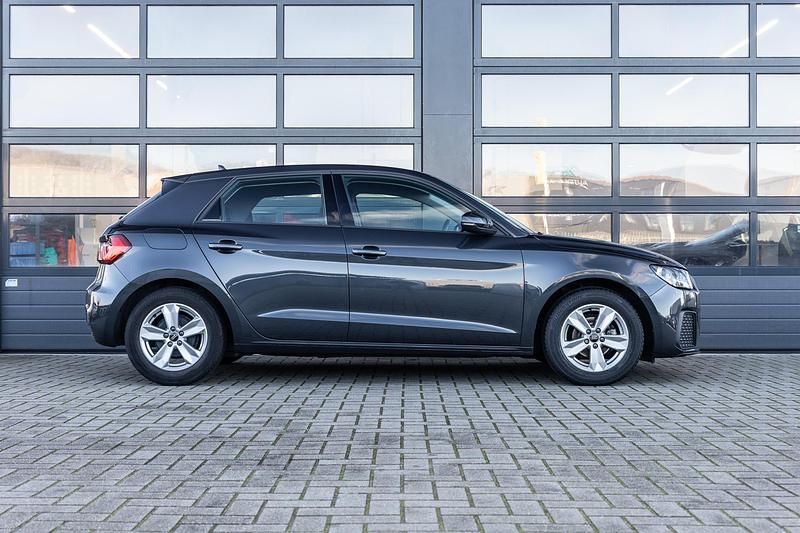 Occasion Audi A1 Sportback Proline 95 PK (69 kW) 2021 Grijs (metallic) Hatchback