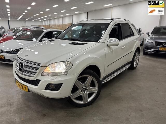 Wit Gebruikt 2009 Mercedes 350 SUV | € 14.949 (Eerlijke prijs) - Afbeelding 1/4