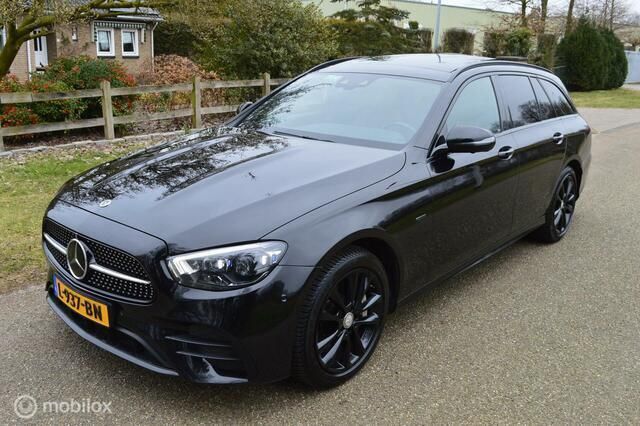 Occasion Mercedes 300 Business 193 PK (141 kW) 2020 Zwart Stationwagen