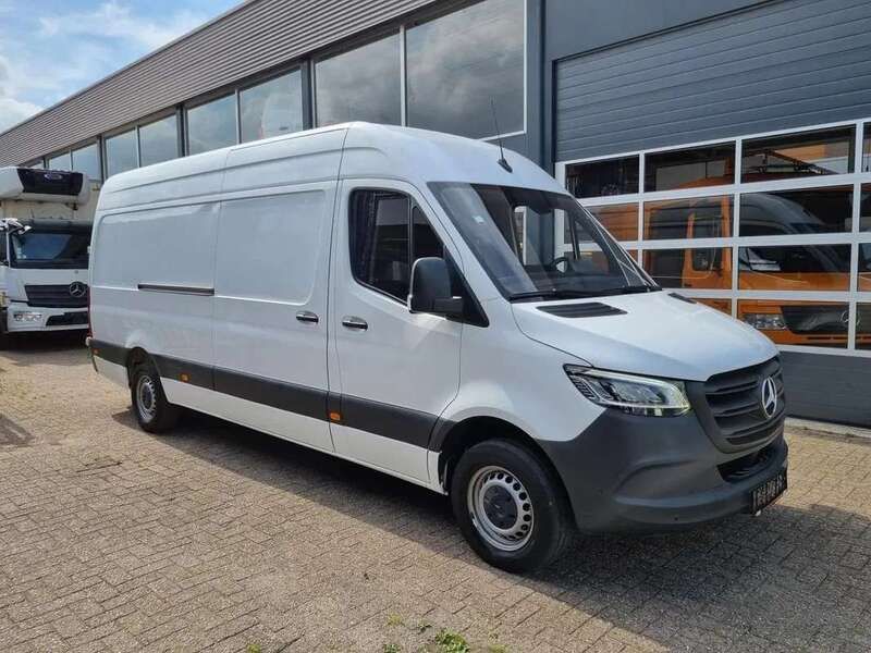 Wit Gebruikt 2020 Mercedes Sprinter Van | € 17.950 (Iets duurder) - Afbeelding 1/4