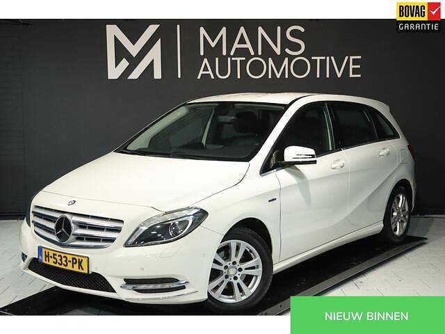 Wit Occasion 2012 Mercedes B180 Ambition MPV | € 8.750 (Eerlijke prijs) - Afbeelding 1/4