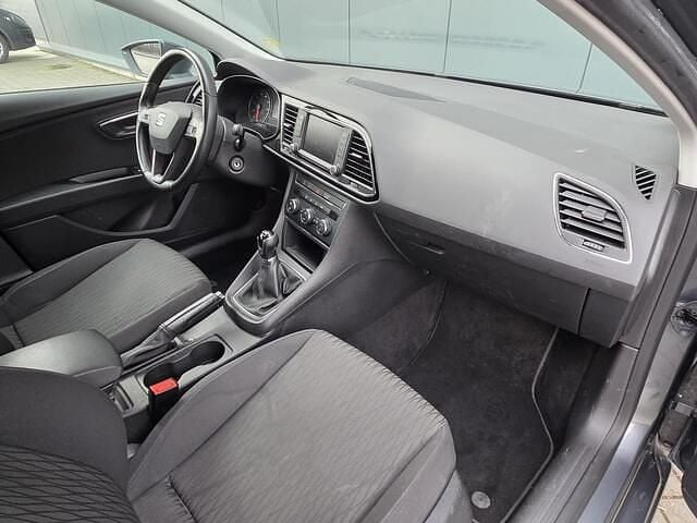Occasion Seat Leon CONNECT 116 PK (85 kW) 2016 Grijs Hatchback