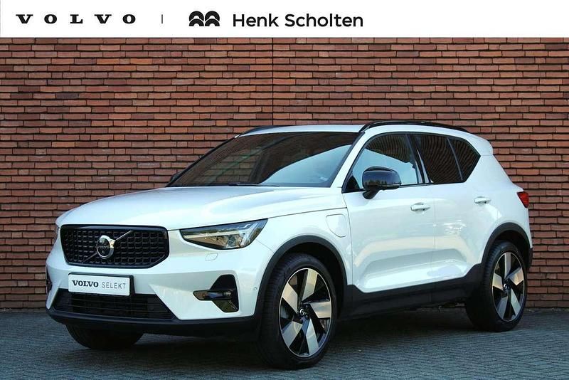 Wit Gebruikt 2022 Volvo XC40 Ultimate SUV | € 45.950 (Duur) - Afbeelding 1/3