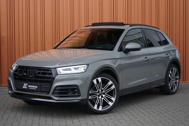 Grijs Occasion 2020 Audi Q5 Competition SUV | € 42.850 (Eerlijke prijs) - Afbeelding 1/4