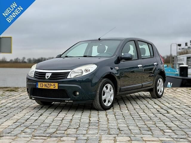 Occasion Dacia Sandero Lauréate 75 PK (55 kW) 2011 Grijs Hatchback