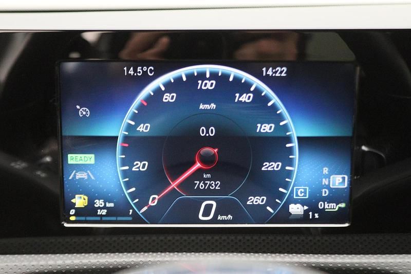 Occasion Mercedes A250 Business 218 PK (160 kW) 2021 Wit Hatchback