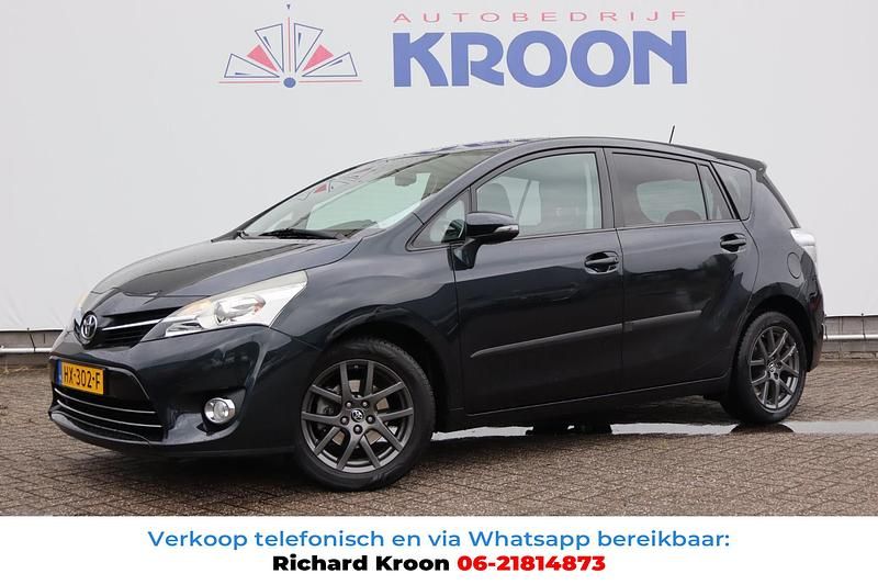 Grijs Gebruikt 2016 Toyota Verso Business Edition MPV | € 18.900 (Eerlijke prijs) - Afbeelding 1/4