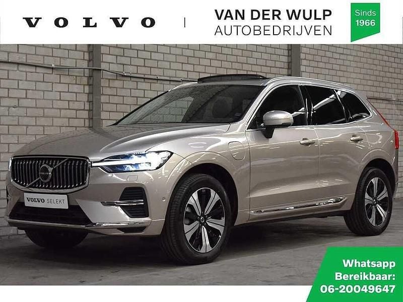Beige, metallic lak Gebruikt 2024 Volvo XC60 Plus SUV | € 54.950 (Super prijs) - Afbeelding 1/4