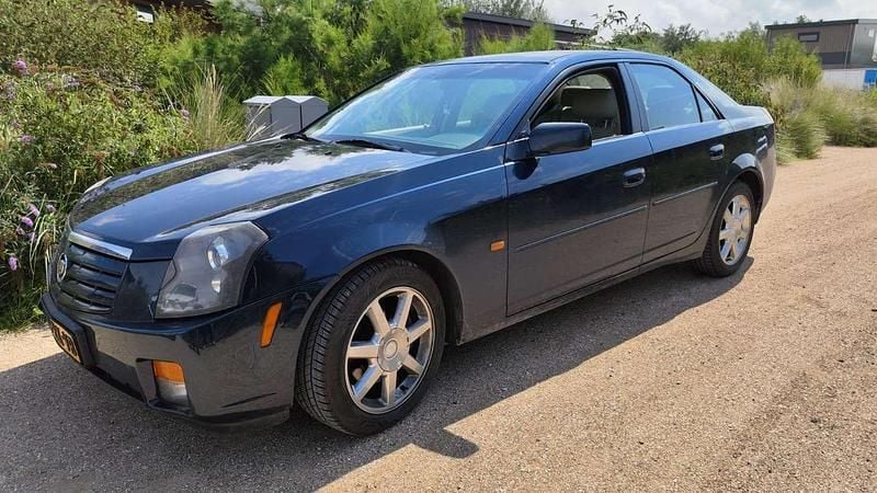 Blauw Gebruikt 2005 Cadillac CTS Sedan | € 3.900 - Afbeelding 1/4