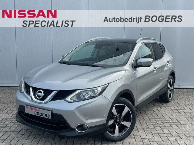 Grijs Gebruikt 2015 Nissan Qashqai Tekna SUV | € 14.940 (Iets duurder) - Afbeelding 1/4
