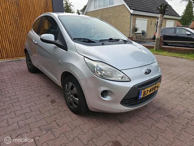 Grijs Gebruikt 2010 Ford Ka Cool & Sound Edition Hatchback | € 1.499 (Goede deal) - Afbeelding 1/4