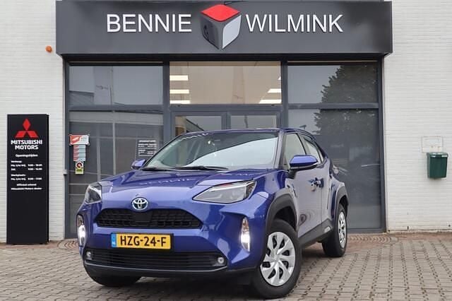 Blauw Gebruikt 2023 Toyota Yaris Comfort MPV | € 24.350 (Eerlijke prijs) - Afbeelding 1/4