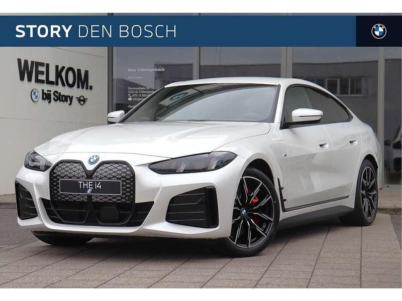Wit Nieuw 2025 BMW i4 Comfort Edition Sedan | € 74.990 (Eerlijke prijs) - Afbeelding 1/4
