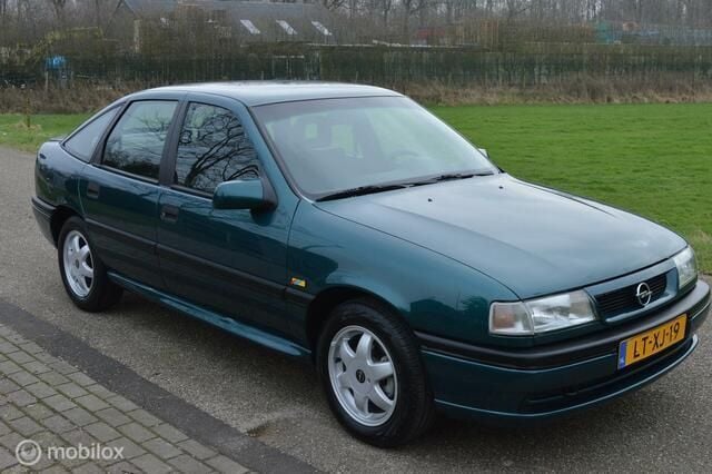 Occasion Opel Vectra 90 PK (66 kW) 1995 Blauw Hatchback