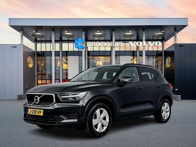 Zwart, metallic lak Gebruikt 2020 Volvo XC40 Momentum SUV | € 24.900 (Super prijs) - Afbeelding 1/4