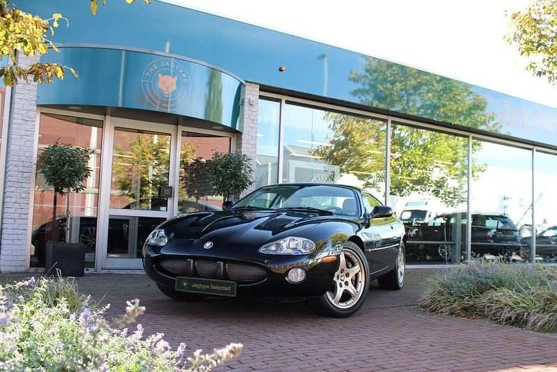 Occasion Jaguar XKR 363 PK (266 kW) 2000 Zwart Coupé