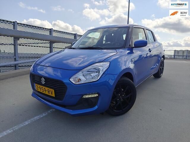 Blauw (metallic) Occasion 2017 Suzuki Swift Comfort Hatchback | € 9.850 (Super prijs) - Afbeelding 1/4