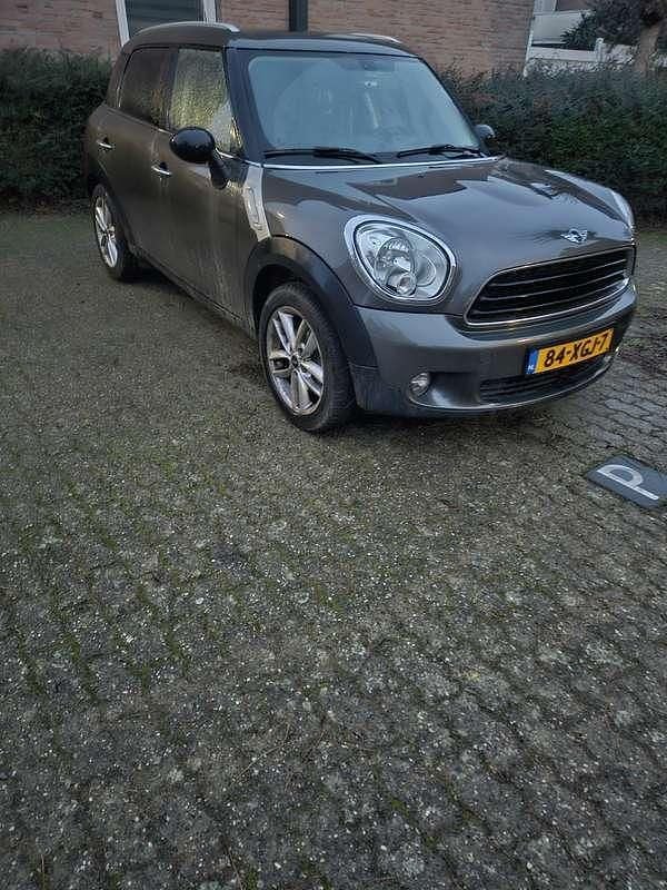 Bruin Occasion 2012 Mini Cooper Hatchback | € 5.000 (Super prijs) - Afbeelding 1/3