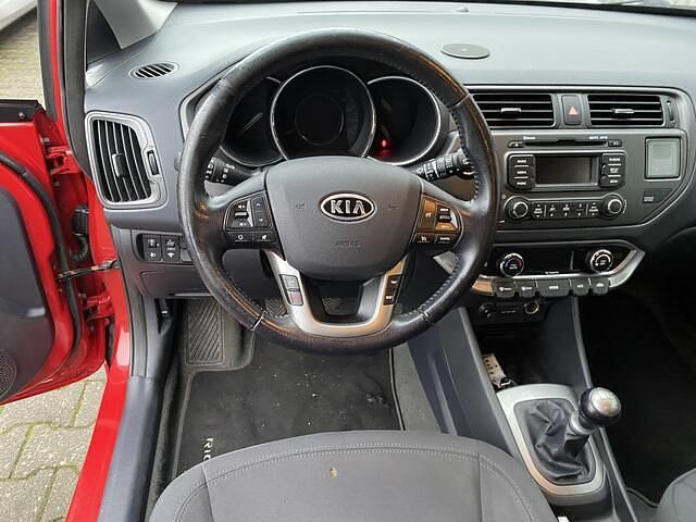 Occasion Kia Rio 86 PK (63 kW) 2011 Rood Hatchback