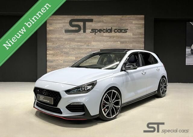 Grijs Gebruikt 2018 Hyundai i30 Hatchback | € 24.450 (Eerlijke prijs) - Afbeelding 1/4