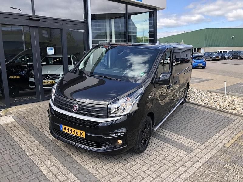Zwart Gebruikt 2020 Fiat Talento Van | € 25.950 (Duur) - Afbeelding 1/4