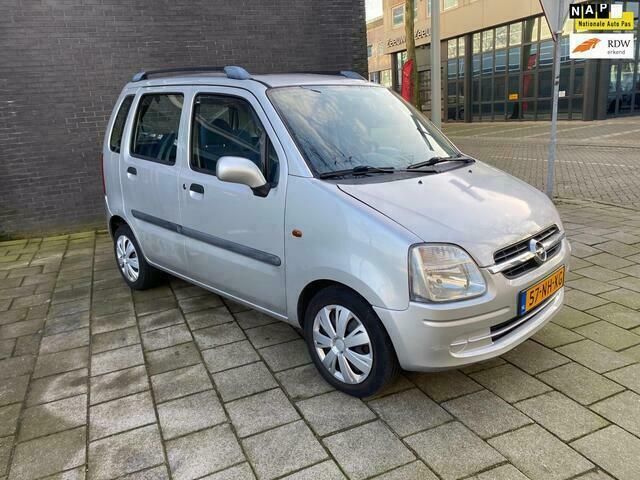 Grijs Gebruikt 2003 Opel Agila Color Edition Hatchback | € 1.250 (Eerlijke prijs) - Afbeelding 1/4