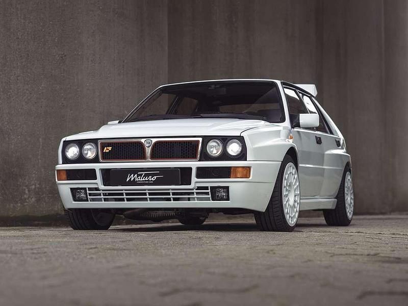 Wit Gebruikt 1991 Lancia Delta Hatchback | € 235.000 - Afbeelding 1/4