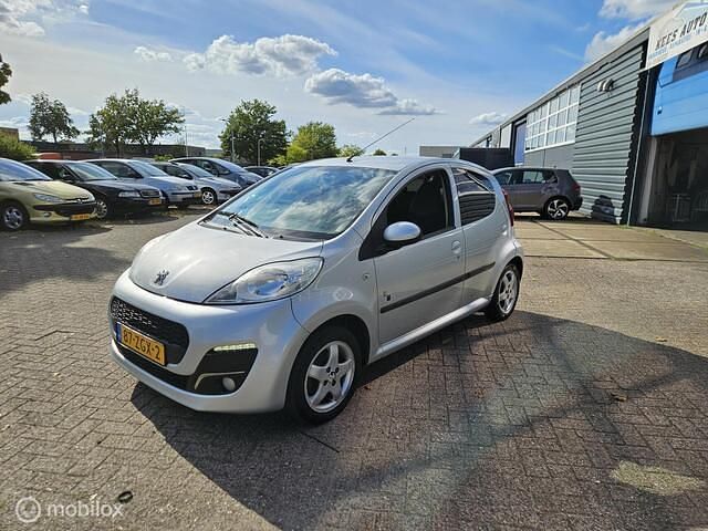 Occasion Peugeot 107 68 PK (50 kW) 2012 Grijs Hatchback