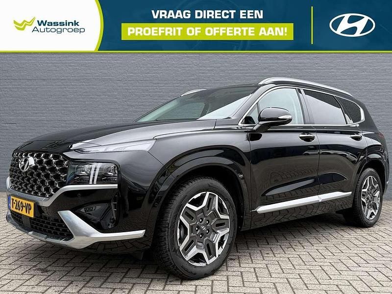 Zwart Gebruikt 2023 Hyundai Santa Fe Premium SUV | € 43.440 (Eerlijke prijs) - Afbeelding 1/4